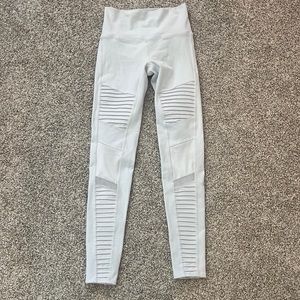 Alo Yoga Moto leggings